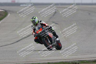 media/Nov-29-2025-TrackDaz (Sat) [[10ae2d9bce]]/B Group/Session 3 (Outside Grapevine)/